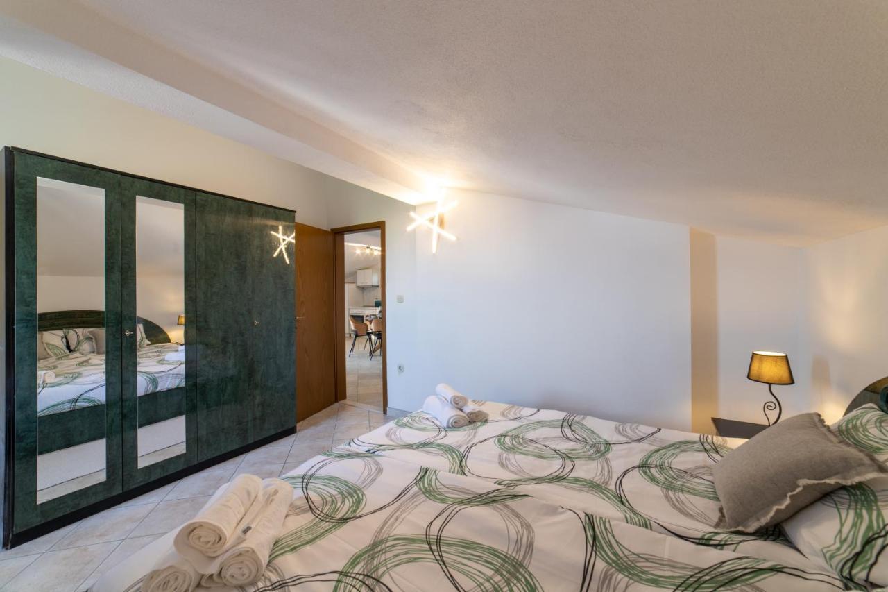 Villa Mira Трогир Экстерьер фото