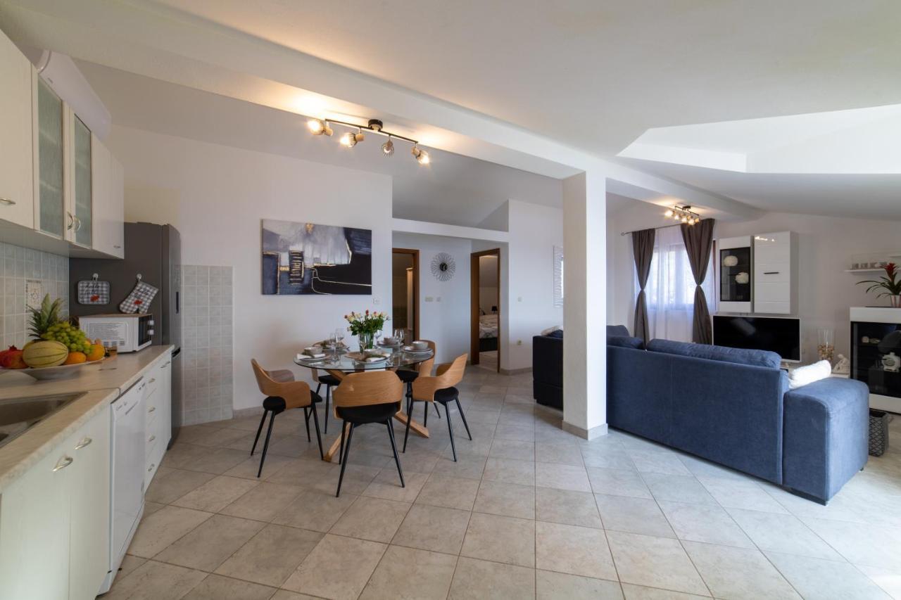 Villa Mira Трогир Экстерьер фото