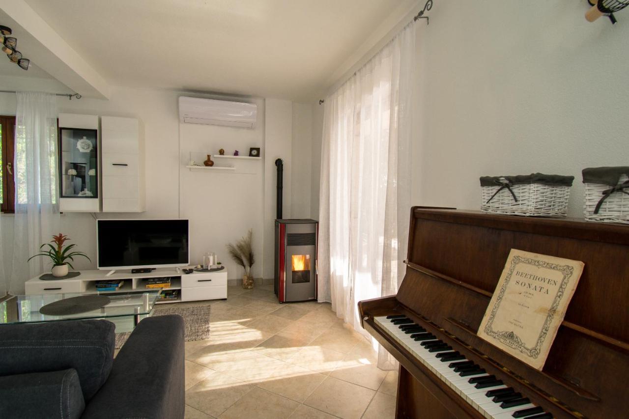 Villa Mira Трогир Экстерьер фото